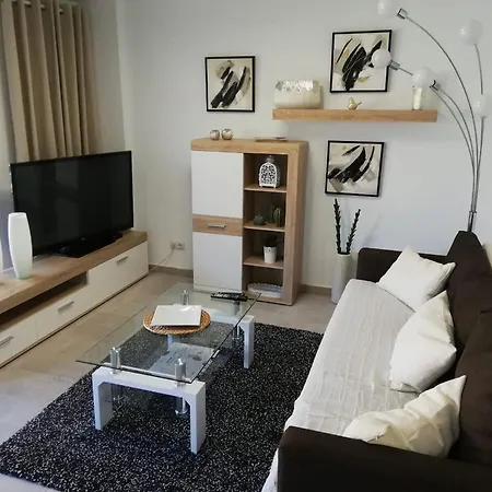 Ruhiges Apartment, Neu Renoviert, *