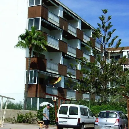 Ruhiges Apartment, Neu Renoviert, Apartamento